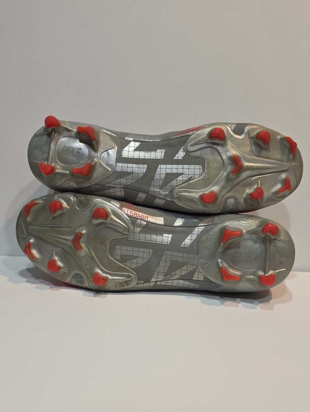 Nike Mercurial Vapor 13 Academy FG MG Soccer Cleats - Picture 4 of 7